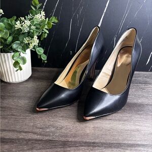 Jenn Ardor Black Heels